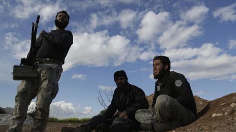 المعارضة السورية تسيطر على بلدة إستراتيجية في الغرب