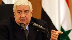 المعلم: الرئيس الأسد “خط أحمر”