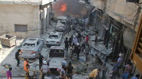 ارتفاع عدد قتلى الغارات الجوية على إدلب إلى 58