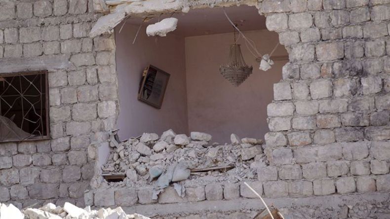 السعودية تطالب بوقف الضربات الروسية في سوريا