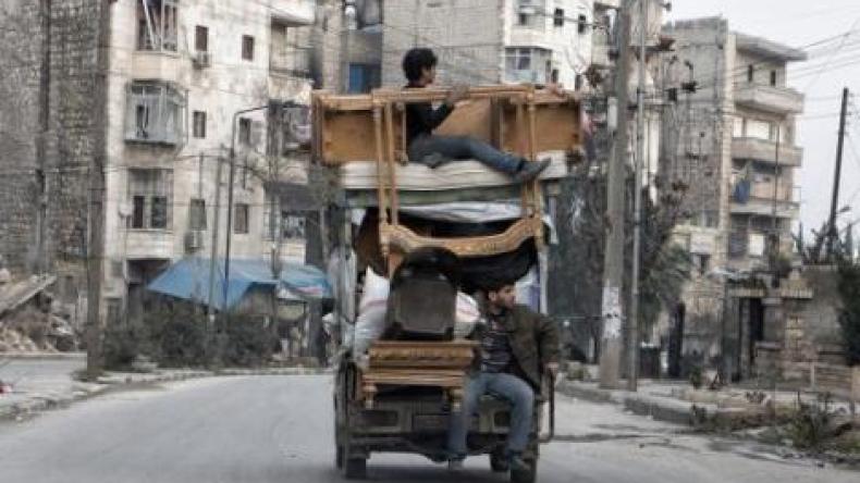 بدء محادثات بين معارضين ووفد الحكومة السورية في موسكو