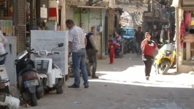 أطفال سوريون مولودون في لبنان.. بلا هوية