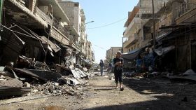 عشرات القتلى في غارات جوية على معاقل المعارضة السورية