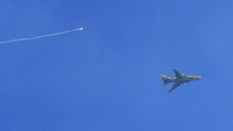 27 قتيلاً في غارات للنظام السوري على مناطق في حمص