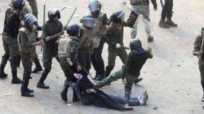 عرض‭ ‬زواج‭ ‬للفتاة‭ ‬”المسحولة”‭ ‬بـمصر