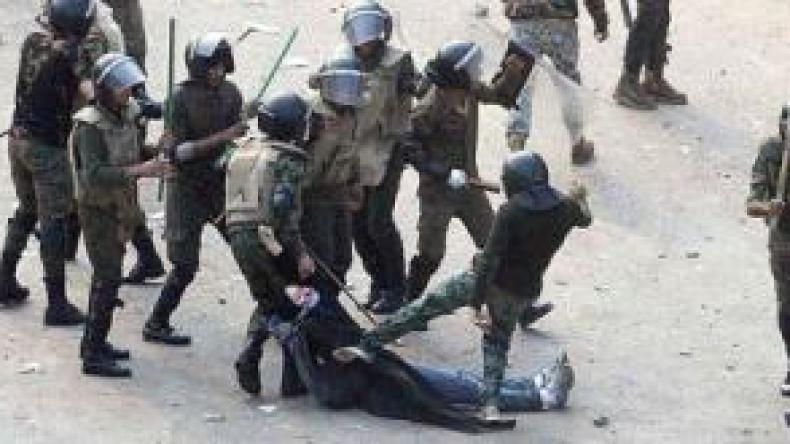 عرض‭ ‬زواج‭ ‬للفتاة‭ ‬”المسحولة”‭ ‬بـمصر