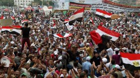 لن نغادر الميدان ولو طلب منا الرئيس محمد مرسي ذلك