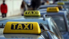 دكتور في الإلكترونيك يعمل سائق “طاكسي” لكسب قوته