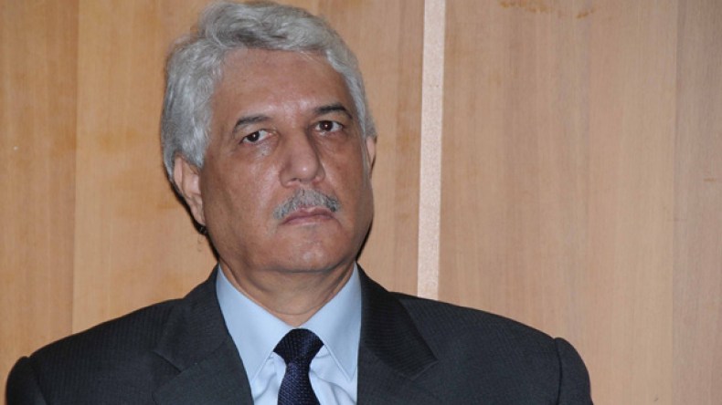 لوح يرد على المعارضة ويدافع عن القضاء