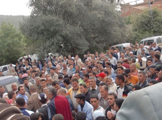 Hundreds of Kabylia villagers track down GSPC terrorists to free hostage