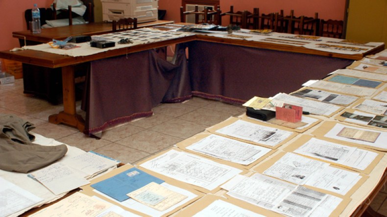 تفكيك “إدارة موازية” بحوزتها 188 ختم مزوّر بوهران!