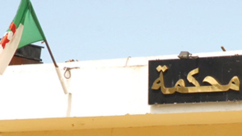 متهم “يبصق” على قاض بسطيف ويقذفه بحذائه