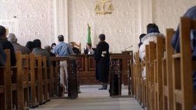 تأجيل قضايا جنح وجنايات بسبب مُناوشات بين محامين ورجال شرطة