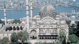 تونس وتركيا للميسورين .. الجزائرلـ ” الزوالية”