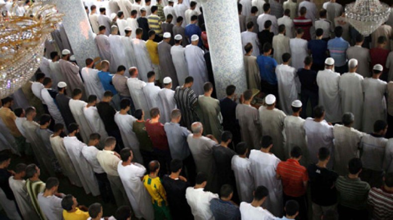 أئمة متطوّعون بأجرة 500 مليون خلال رمضان