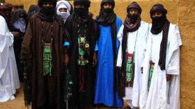 دار الثقافة عثمان بالي تنظم ملتقى الشعر التارقي لأول مرة بإيليزي