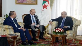 Le Président Tebboune reçoit le ministre turc des Affaires étrangères