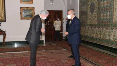 Tebboune reçoit les lettres de créances du nouvel ambassadeur de France
