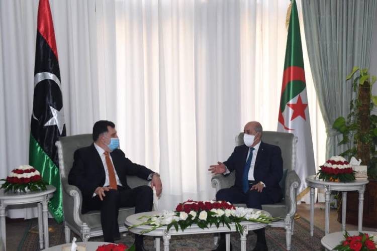 Le président Tebboune s’entretient au téléphone avec Fayez Al-Sarraj