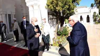 Tebboune reçoit un appel téléphonique de Liamine Zeroual