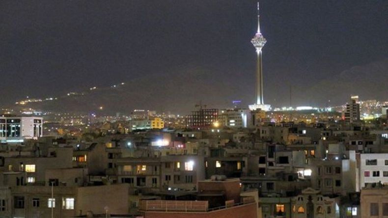 إيران تحبط تفجيرات في طهران ومدن أخرى