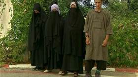 ‮”‬عائلات الكازمات‮” .. ‬ربع قرن في‮ ‬الجبال