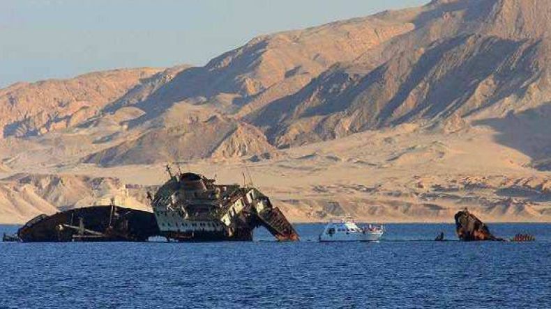 غضب في مصر بعد إعلانها تبعية جزيرتين للسعودية