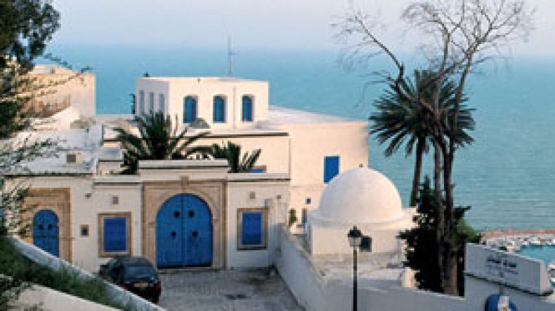 التونسيون‭ ‬يحضّرون‭ ‬برنامجا‭ ‬خاصا‭ ‬للجزائريين‭ ‬بمناسبة‭ ‬رأس‭ ‬السنة‭ ‬الميلادية