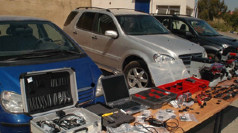 شبكة لسرقة السيارات بالعاصمة يقودها ارهابي تائب