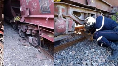 Le wagon d’un train chargé de phosphate déraille à Skikda