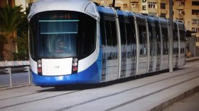 احتراق عامل بالترامواي إثر انفجار يهز كشك بيع التذاكر بالعاصمة