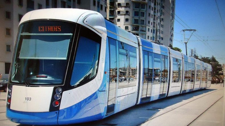 الترامواي يستأنف نشاطه والإدارة ترضخ لمطالب العمال