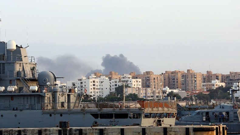 خمسة قتلى و25 جريحاً في سقوط قذيفة على شاطئ في طرابلس