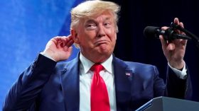 Donald Trump affirme qu’un vaccin pourrait être disponible dans un mois