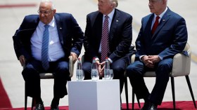 وزير إسرائيلي يحاول تضليل ترامب.. ماذا فعل؟