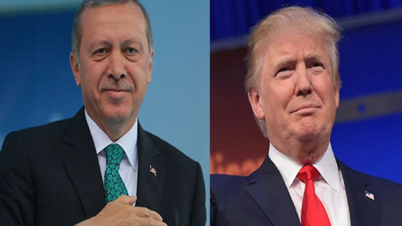 ترامب يهنئ أردوغان على فوزه في الاستفتاء