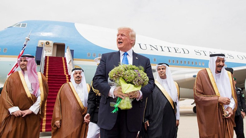 هذه هي هدايا ترامب الشخصية من السعودية