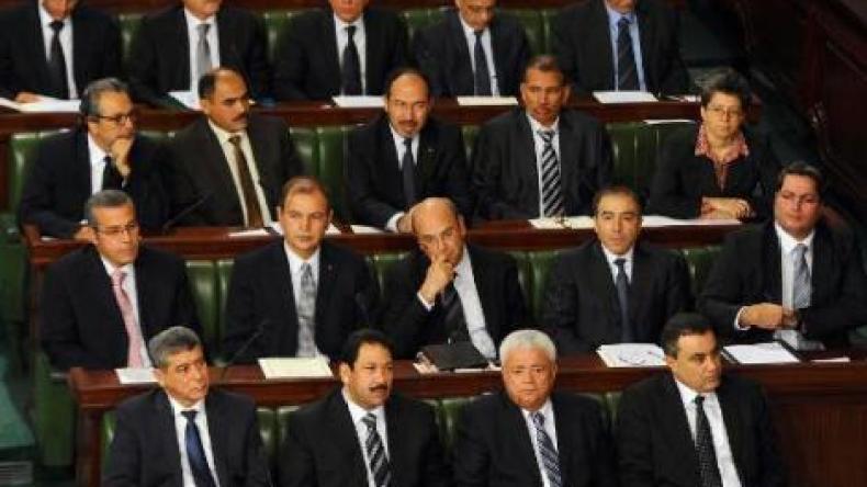 التأسيسي التونسي يمنح الثقة لحكومة مستقلين برئاسة مهدي جمعة