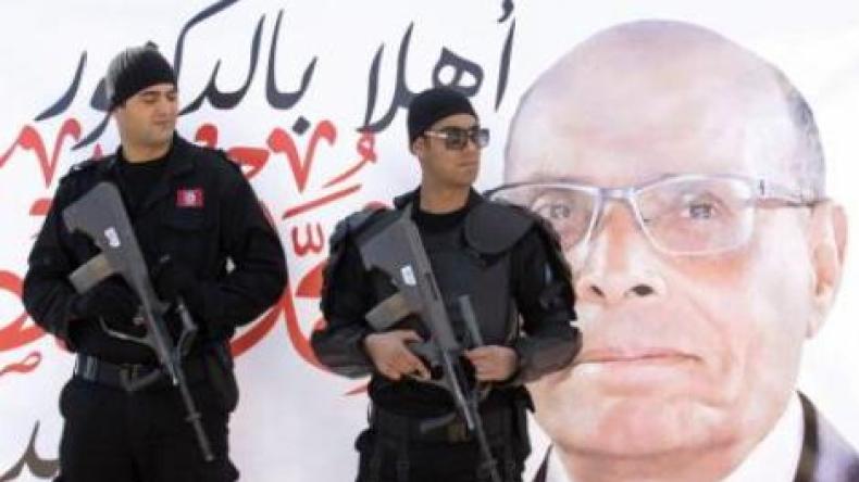 مقتل مسلح واعتقال ثلاثة هاجموا مركز اقتراع في تونس