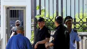 تونس: سجن مجاهرين بالإفطار في رمضان