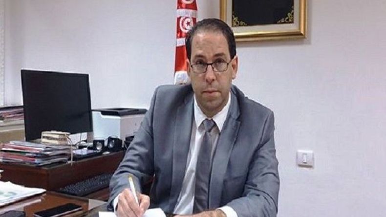 الرئيس التونسي يكلف يوسف الشاهد بتشكيل حكومة وحدة وطنية