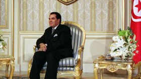 بن علي  : دخلها غاصبا و غادرها هاربا