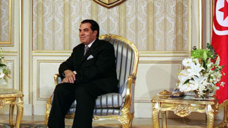 بن علي  : دخلها غاصبا و غادرها هاربا