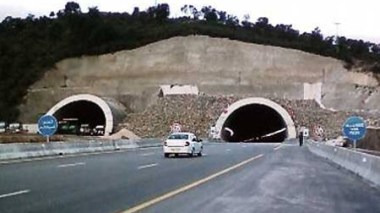 Autoroute Est-Ouest : le tronçon Lakhdaria-Larbaâtache totalement ouvert à la circulation