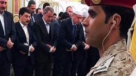 صورة لصلاة رئيس الأركان التركي رفقة أردوغان تحطم الأرقام القياسية