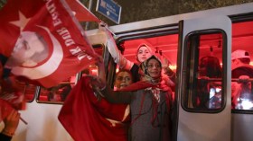 لجنة الانتخابات التركية: أوراق الاقتراع ومظاريف الاستفتاء سليمة