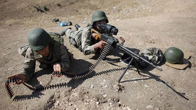 مسلحون أكراد يقتلون ثلاثة من قوات الأمن التركية