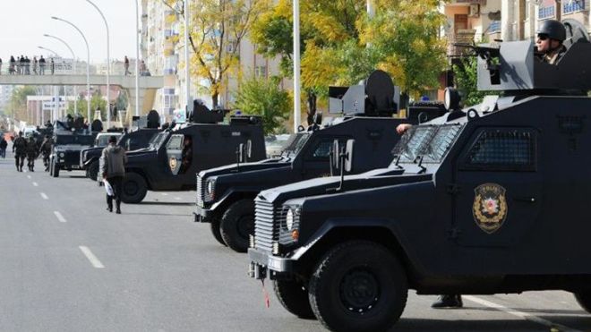 مقتل أربعة جنود أتراك و20 متمرداً كردياً في معارك عنيفة