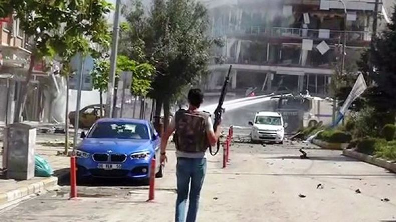 تركيا: اغتيال مسؤول بحزب العدالة التنمية في ديار بكر