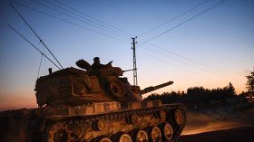 مقتل ثلاثة جنود أتراك بطريق الخطأ في غارة روسية في سوريا